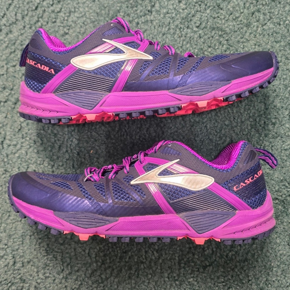 Brooks Cascadia 10 Women Sz 8.5 Trail Running Shoes Purple Navy Pink 1201811B - Picture 8 of 9